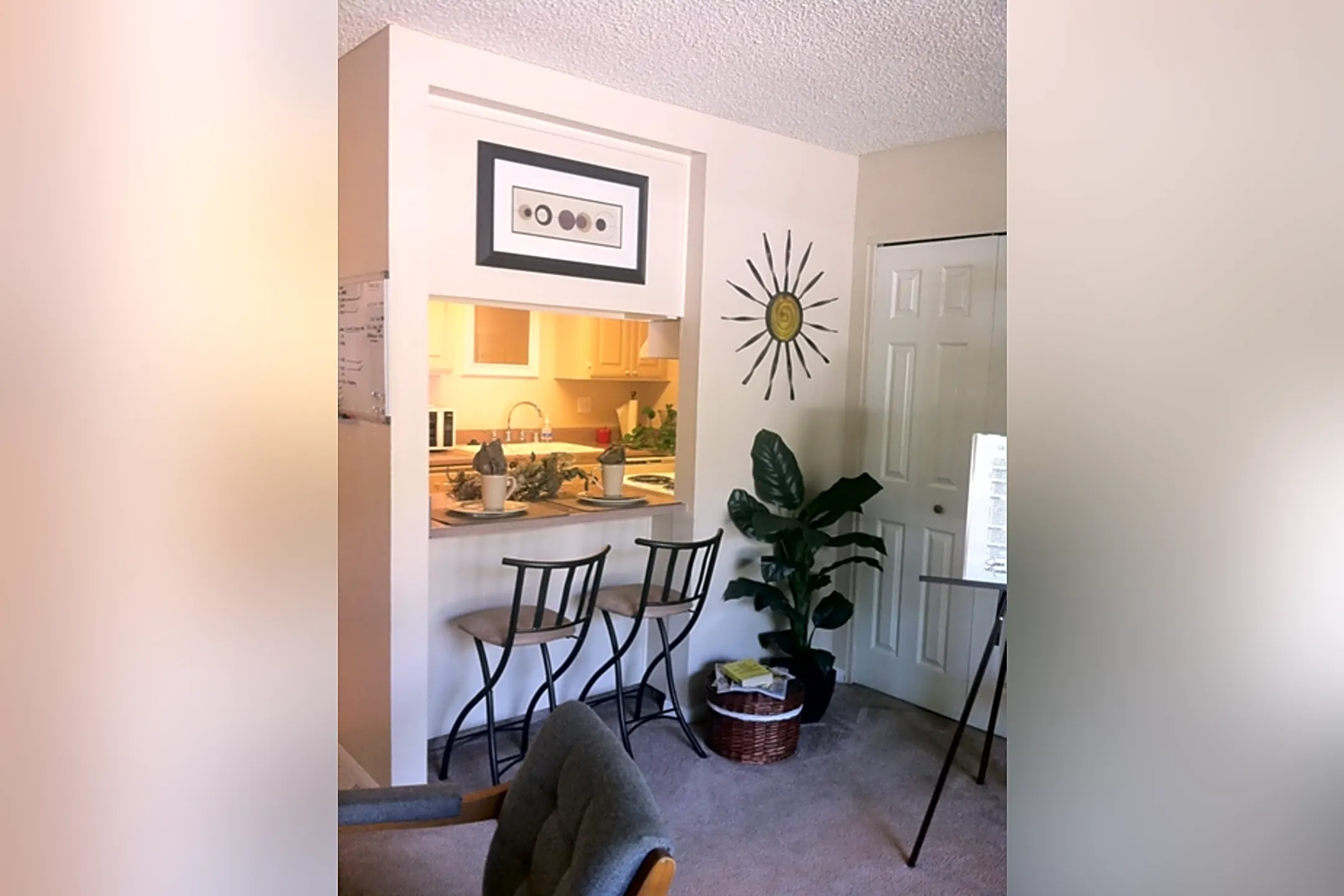 Granada Pueblo Apartments Canyon Crest Dr Riverside Ca For