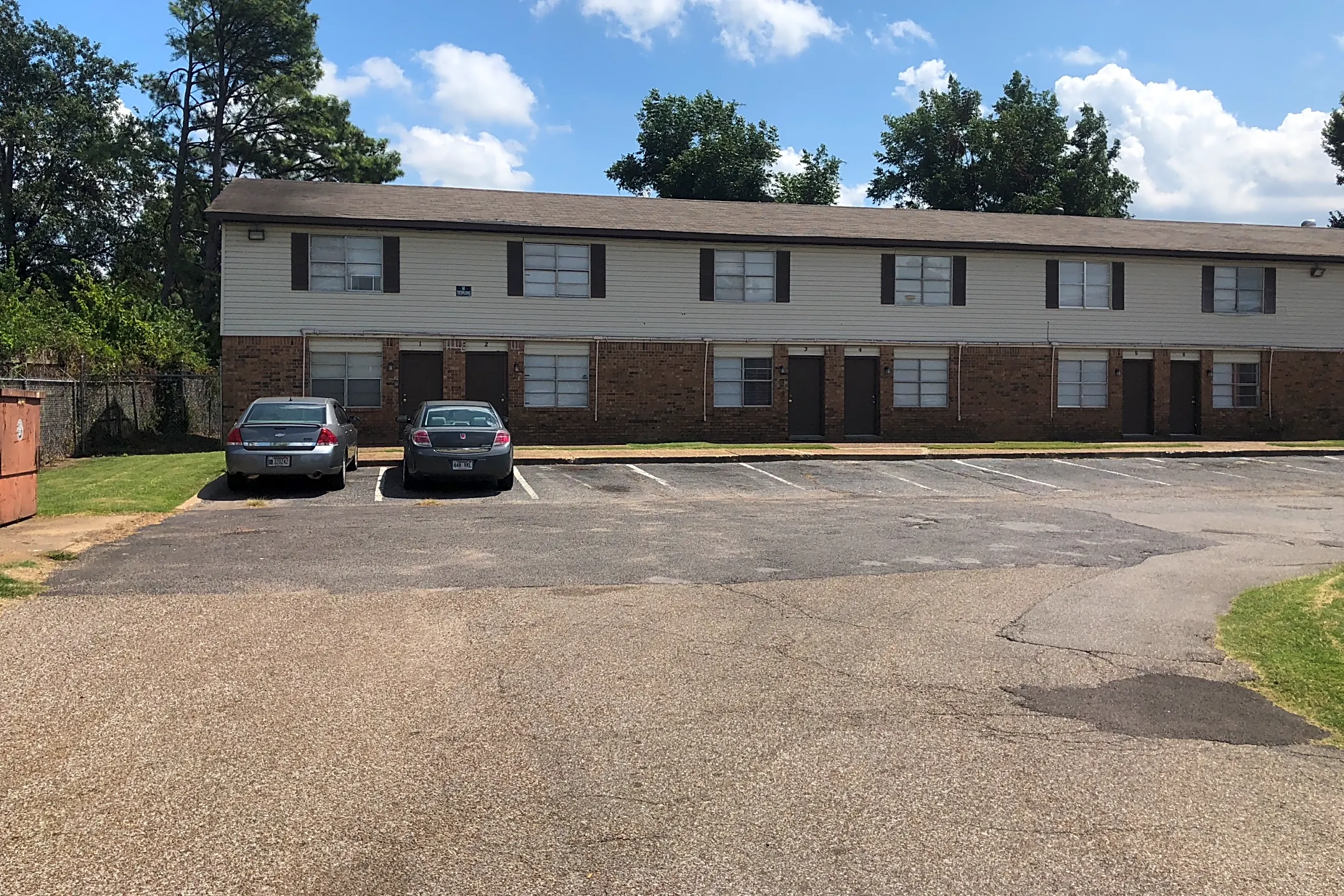 Bent Creek Townhomes S Avalon St West Memphis Ar Apartments