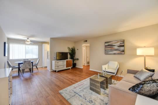 Heatherstone Apartments - 877 Heatherstone Way | Mountain View, CA ...