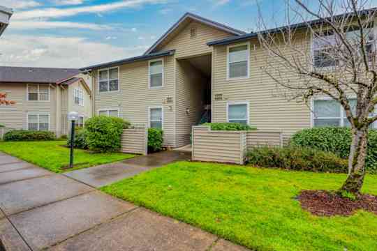 Reflections at Hidden Creek Apartments property