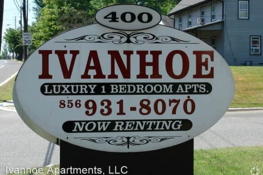 Ivanhoe Apartments property