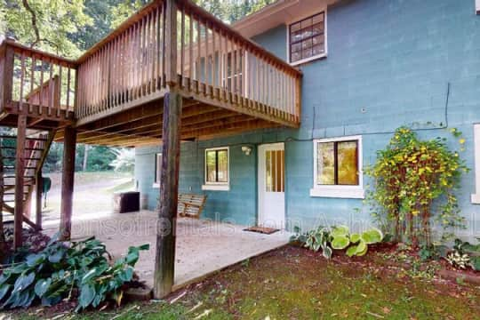 422 Old Buckeye Cove Rd Apartments - Swannanoa, NC 28778