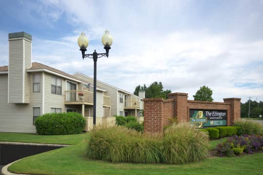 The Ellington at Kirby Apartments - Memphis, TN 38115