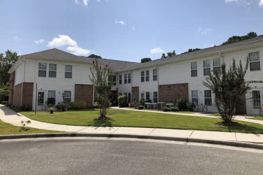 White Oaks Apartments - Wilmington, NC 28411