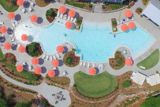 Lullwater Apartments property