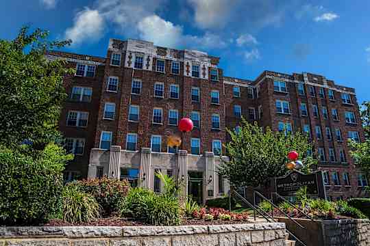 The Metropolitan Apartments property