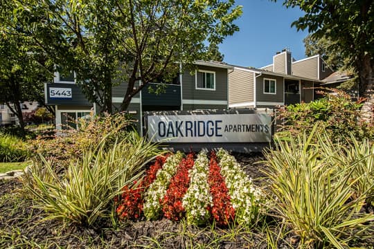 Oak Ridge property
