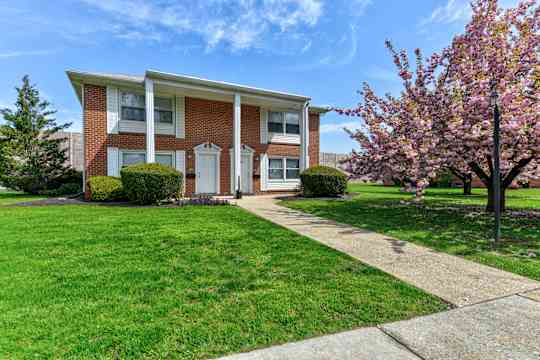 Highland Park Apartments property