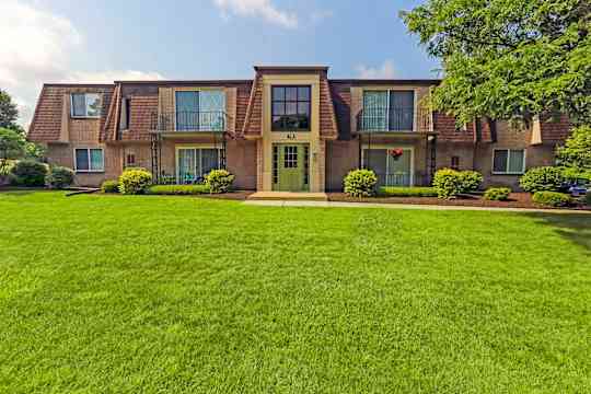 Big Tree Manor property