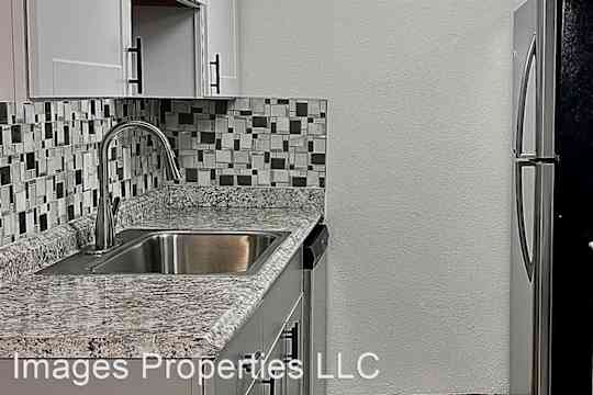 Images Highland Apartments property