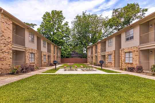 Sunlight Manor Apts Beaumont TX 77701