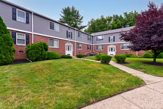 Village Square Apartments - Mount Holly, NJ 08060