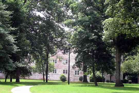 The Raleigh Apartments property