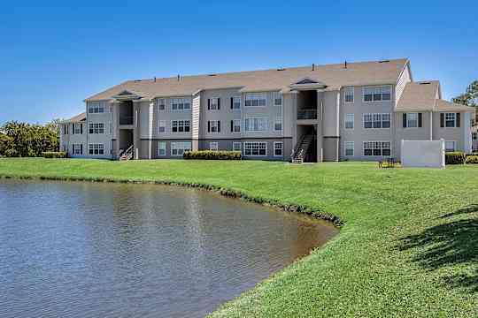 Hunters Run Apartments - Tampa, FL 33625