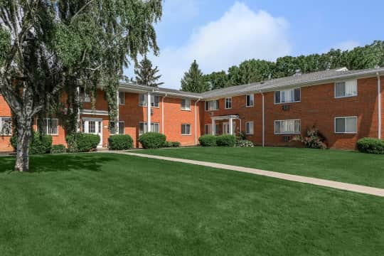 Greystone Apartments & Townhomes - Rochester, NY 14618