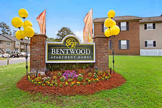 Bentwood property