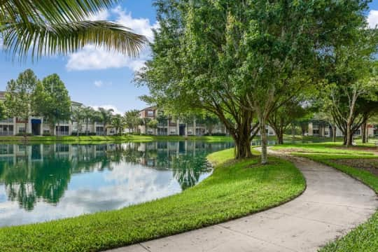 yacht club at heritage harbour apartments reviews