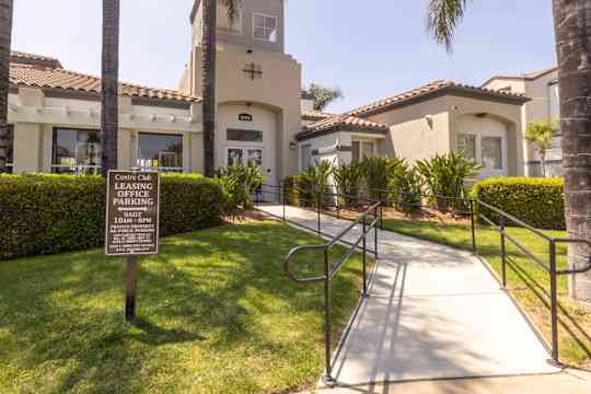 Centre Club Apartments property