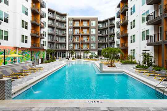 Arte St. Pete property