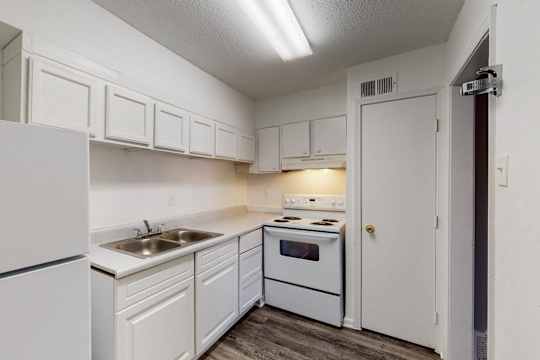 El Dorado Apartments property