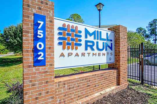 Mill Run Apartments property