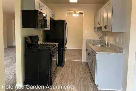 Potomac Garden property