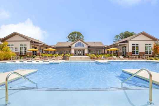 One White Oak Apartments property
