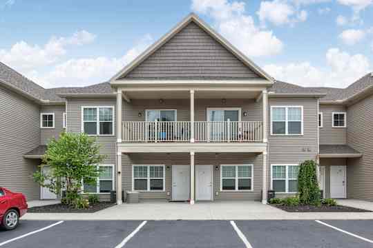 Riverhouse Apartments property