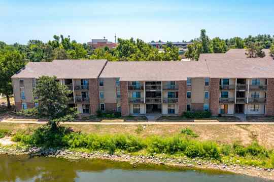 Diamond Lake property