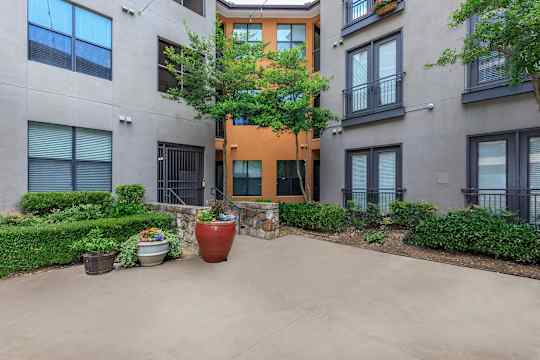 Vue Fitzhugh property