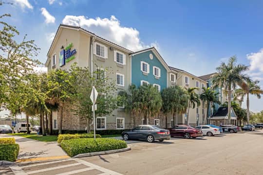 Furnished Studio - Fort Lauderdale - Airport - West property