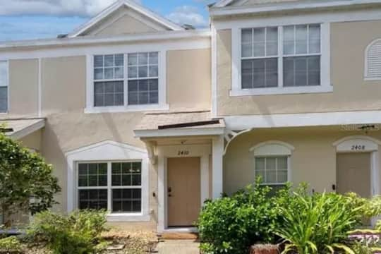 Lake Woodberry Circle Apartments - Brandon, FL 33510