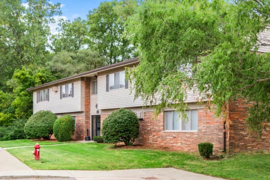 Stoneybrooke Apartments - 8500 Brooke Park Dr | Canton, MI Apartments ...