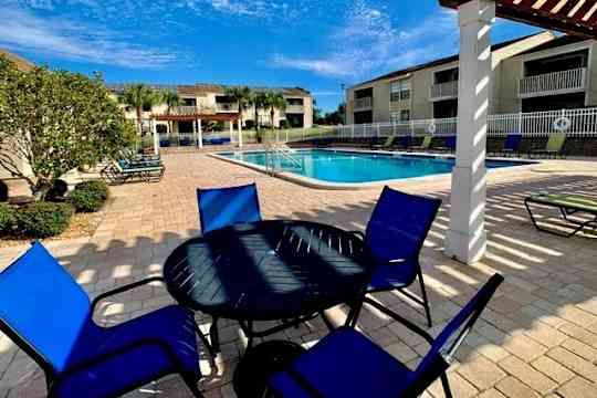 Stoneridge Apartments property