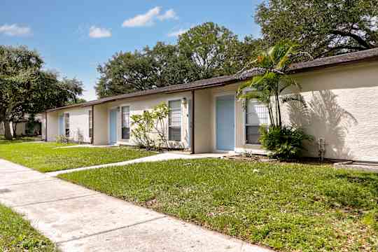 Fountains at Pinellas Park Apartments - Pinellas Park, FL 33781