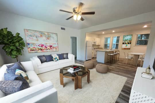 Riviera Parkway Apartments - Jacksonville, FL 32205