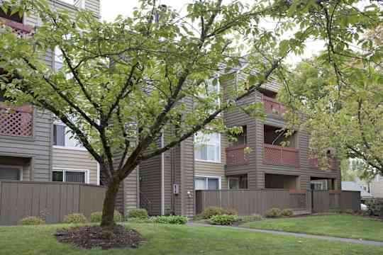 Hunters Run Apartments - Beaverton, OR 97006