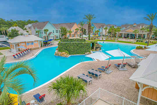 Edgewater Crossings property