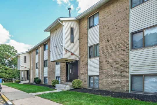 Woodland Village Apartments - Apartments in Lindenwold, NJ