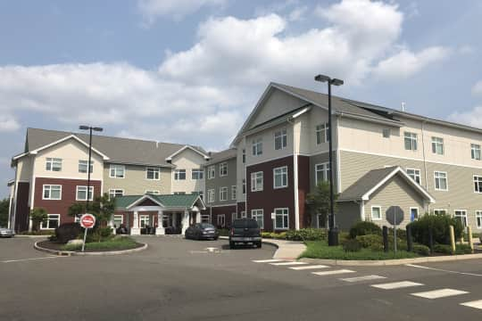 Benchmark Senior Living at Split Rock Apartments - Shelton, CT ...