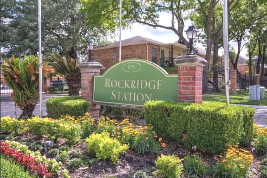 Rockridge Station property