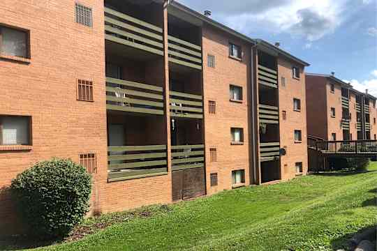 Pebble Creek Court Apartments Bethel Park PA 15102