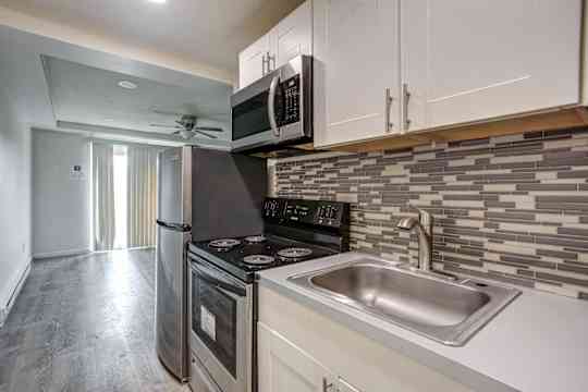 Hillcrest Apartments property