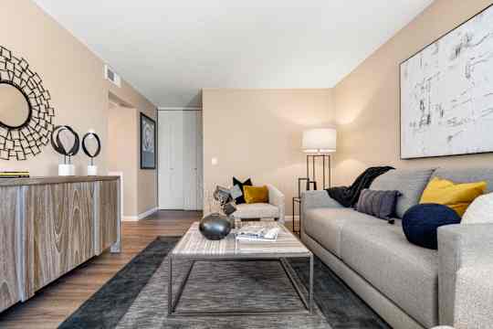 Melrose Gates Apartments property