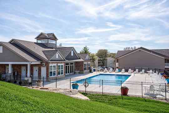 Columbia Bluffs Luxury Apartments property