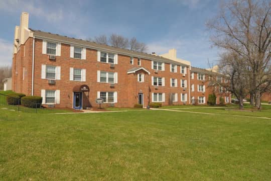 The Arbors Apartments - Rockford, Il 61103