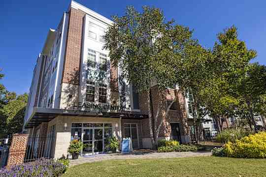 10 Perimeter Park property