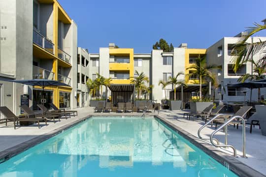 The Crescent at West Hollywood property