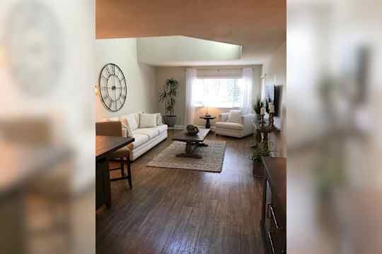 Country Club Villas & Terrace property