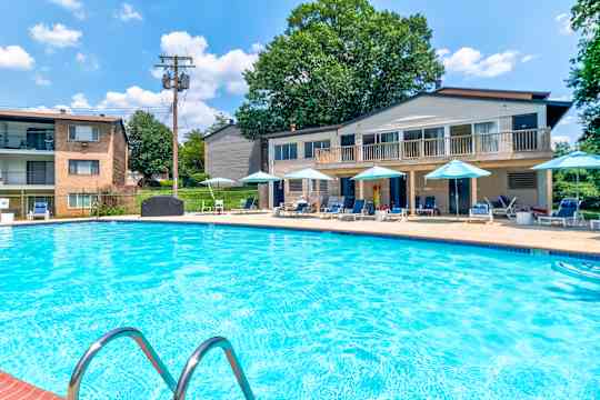 Oxon Hill Village Apartments - Oxon Hill, MD 20745